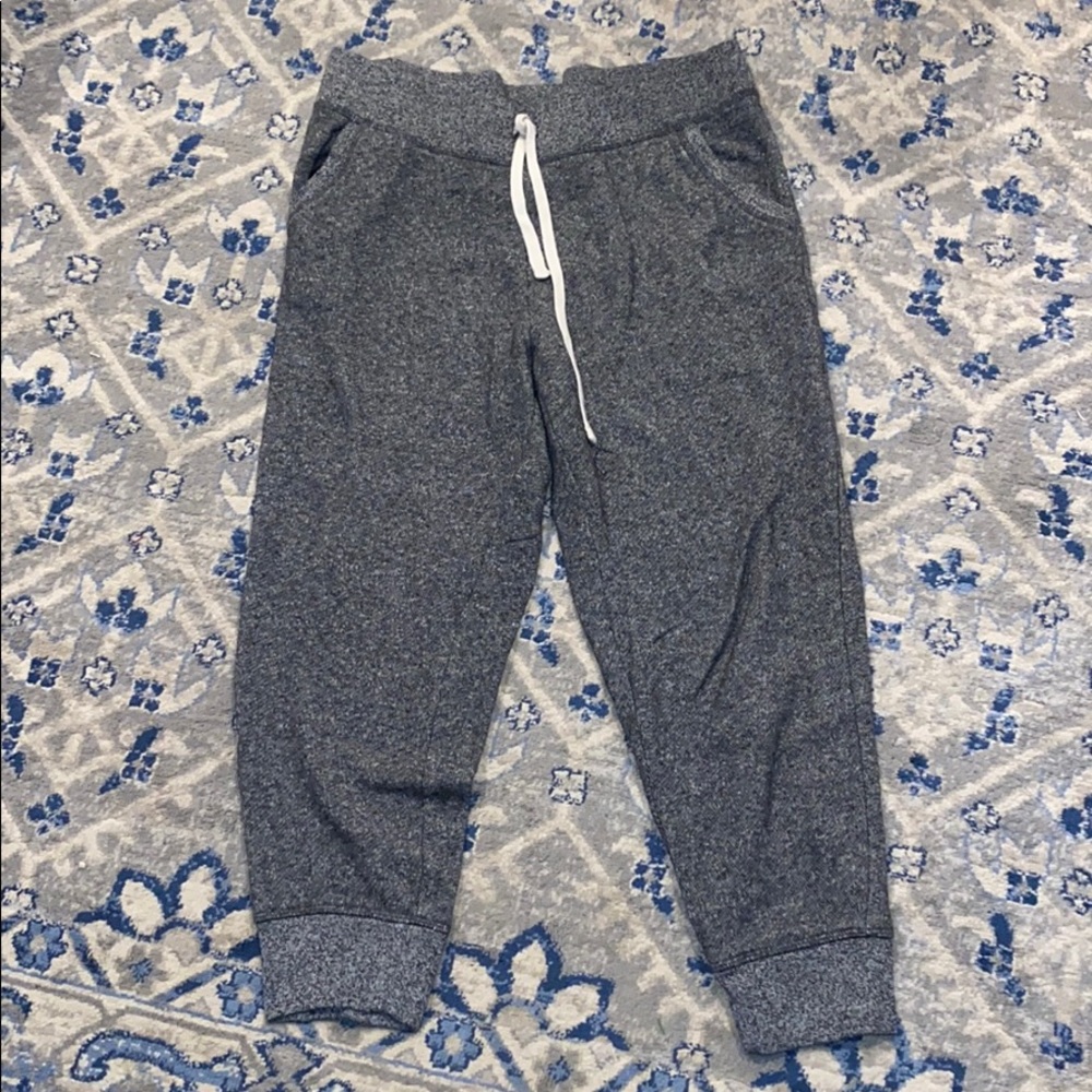 Victoria’s Secret cropped joggers